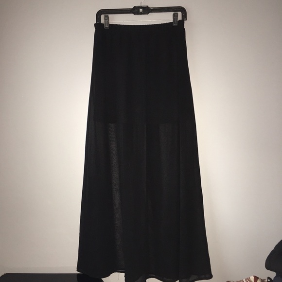 NOT FOR SALE RN! DONT BUY! Black Forever 21 Maxi Skirt Size Large - Picture 3 of 7
